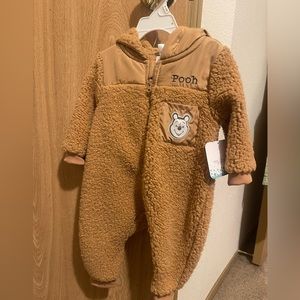 NWT Winnie the Pooh Fleece BodySuit | 6-9 Months